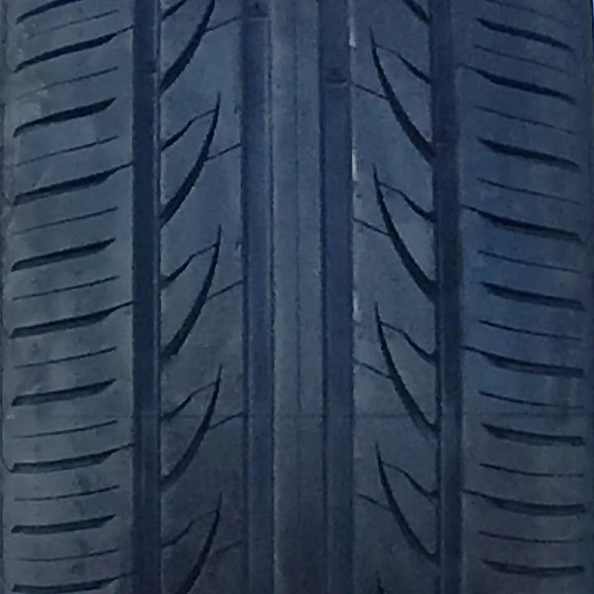 Set of 4 235/50ZR18 101W XL All Season High Performance Tires J258711