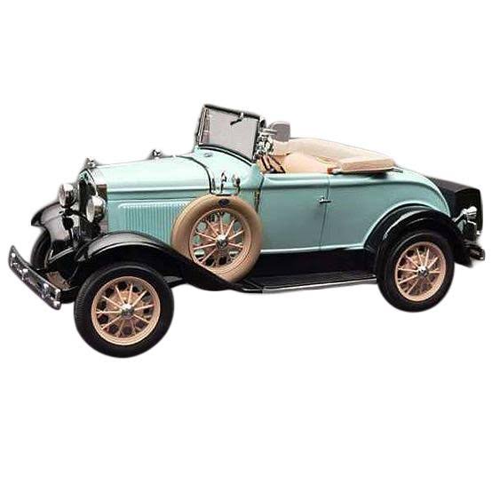 Powder Blue 1/18 Diecast Model Car D917