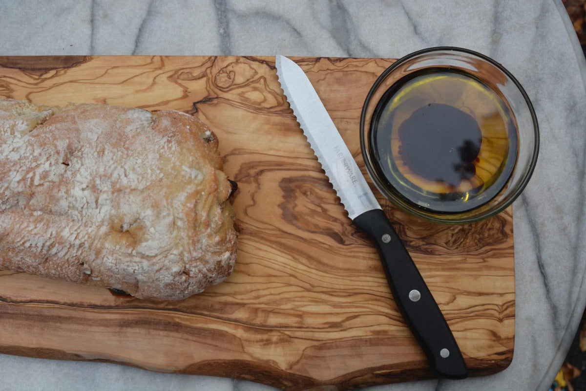 Olive Wood Cutting Board Y670575