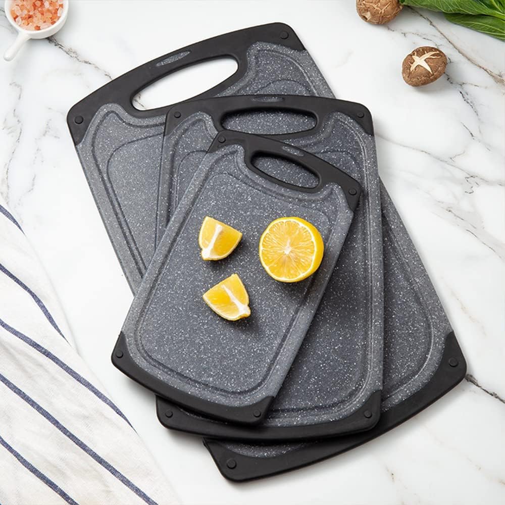 Set of 3 Cutting Boards with Juice Grooves & Carrying Handle O376987