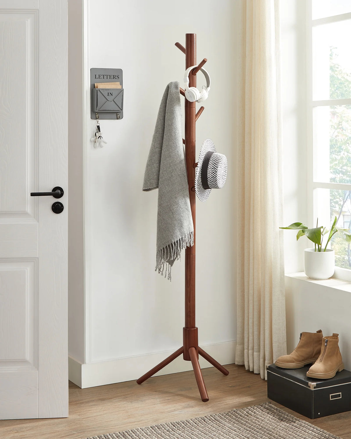 Solid Wood Free Standing Coat Rack with 8 Hooks A726206