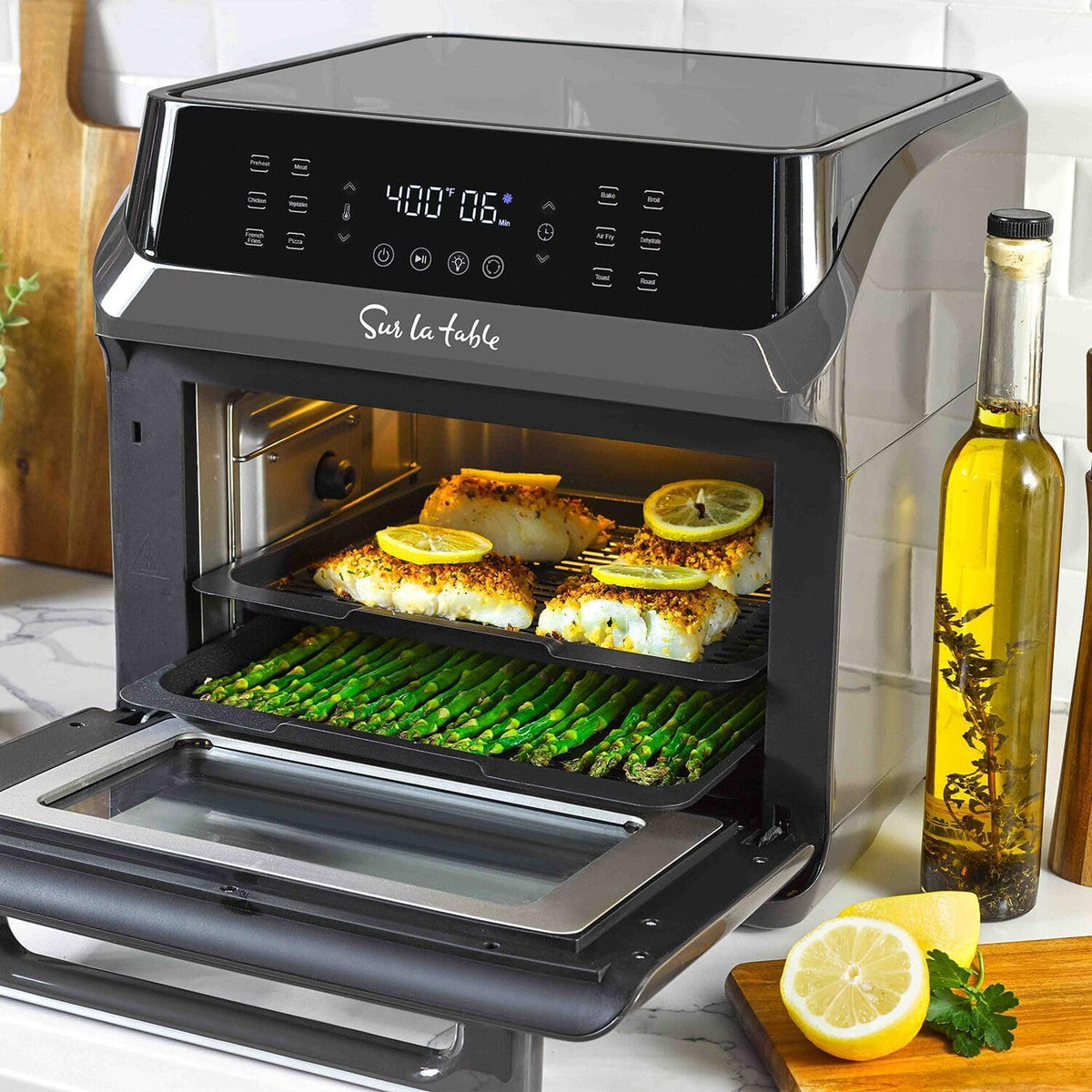 16 Qt Air Fryer Oven with 12 in 1 Functions, 7 accessories, Black Q16883