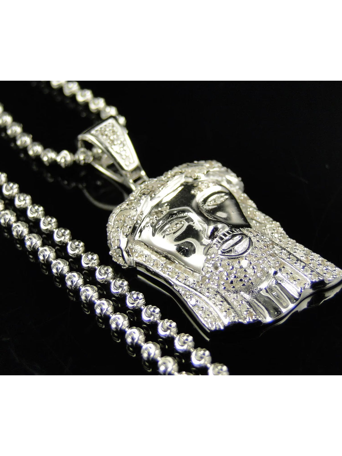 White Gold Finish Jesus Piece Pendant And Chain Q7618
