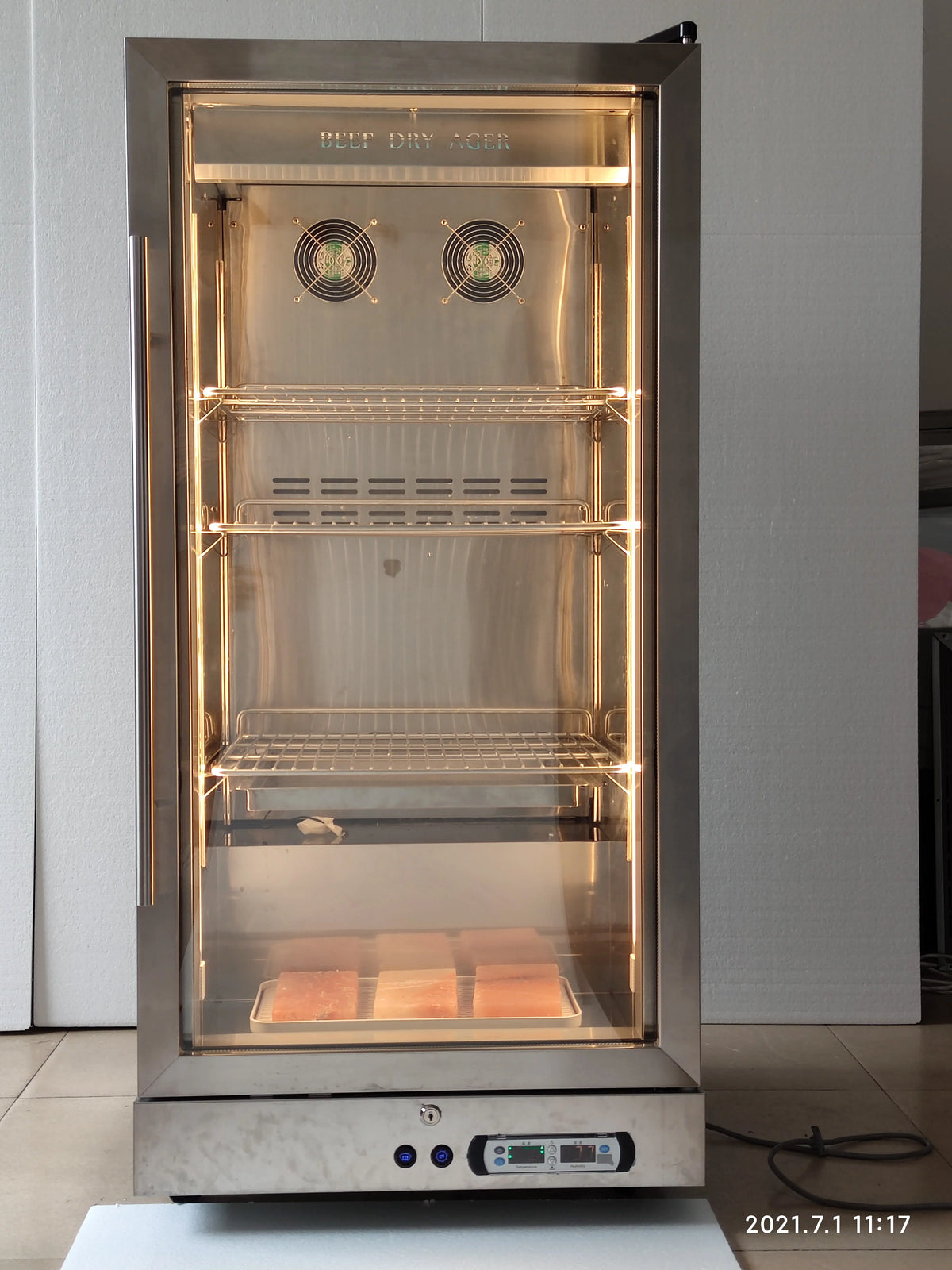 Commercial Dry Aged Beef Fridge, 268L, 4 Tiers L766