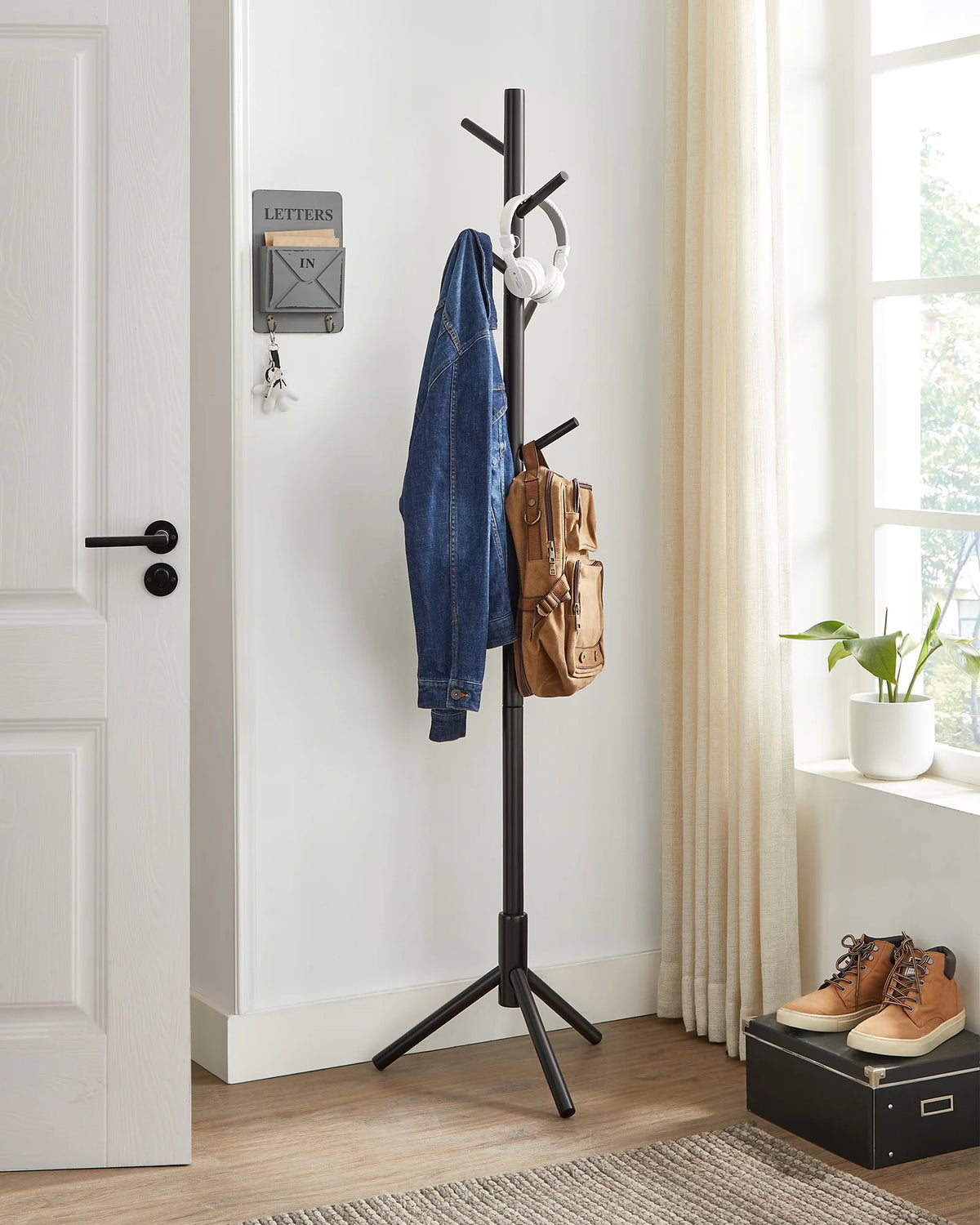Solid Wood Free Standing Coat Rack with 8 Hooks A726206