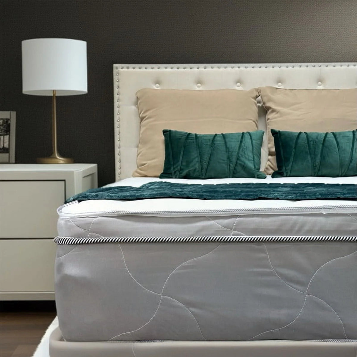 8 Inch Foam & Spring Hybrid Queen Mattress J67330